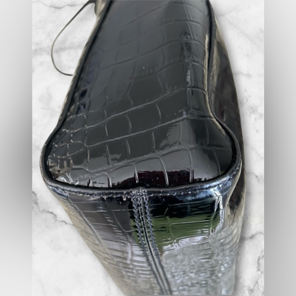 Nine West Black Patent Embossed Alligator Faux Leather Bag/Tote/Satchel - Picture 7 of 13